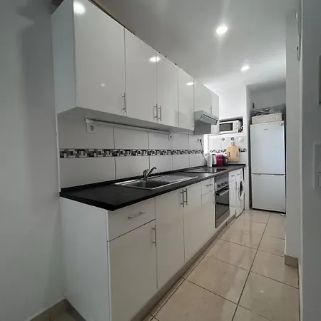 Apartamento Cómodo 2 Hab + 2 Baños | Centro *