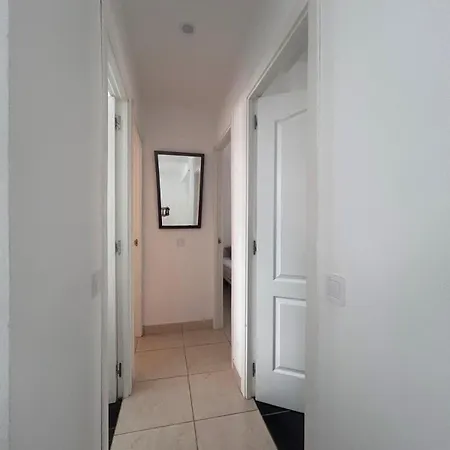 Cómodo 2 Hab + 2 Baños | Centro
