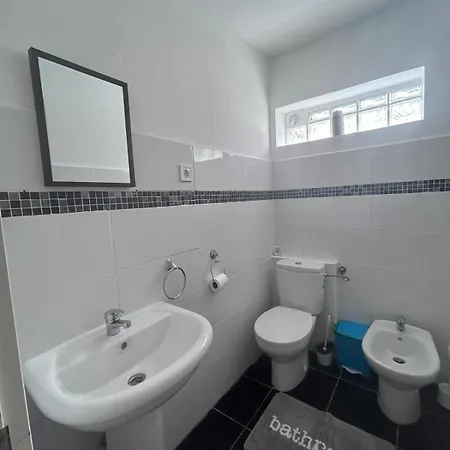 Cómodo 2 Hab + 2 Baños | Centro