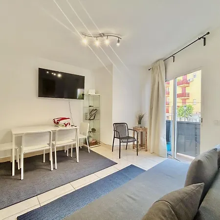 Cómodo 2 Hab + 2 Baños | Centro Apartamento Fuengirola
