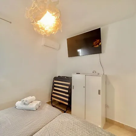 Apartamento Cómodo 2 Hab + 2 Baños | Centro