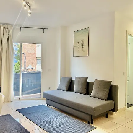 Apartamento Cómodo 2 Hab + 2 Baños | Centro *