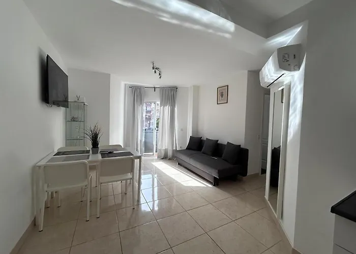 Center Terrace, Wifi Near The Apartment Fuengirola