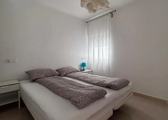 Apartment Center Terrace, Wifi Near The *