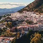 Comodo Apt 2 Hab + 2 Banos | Fuengirola Centro